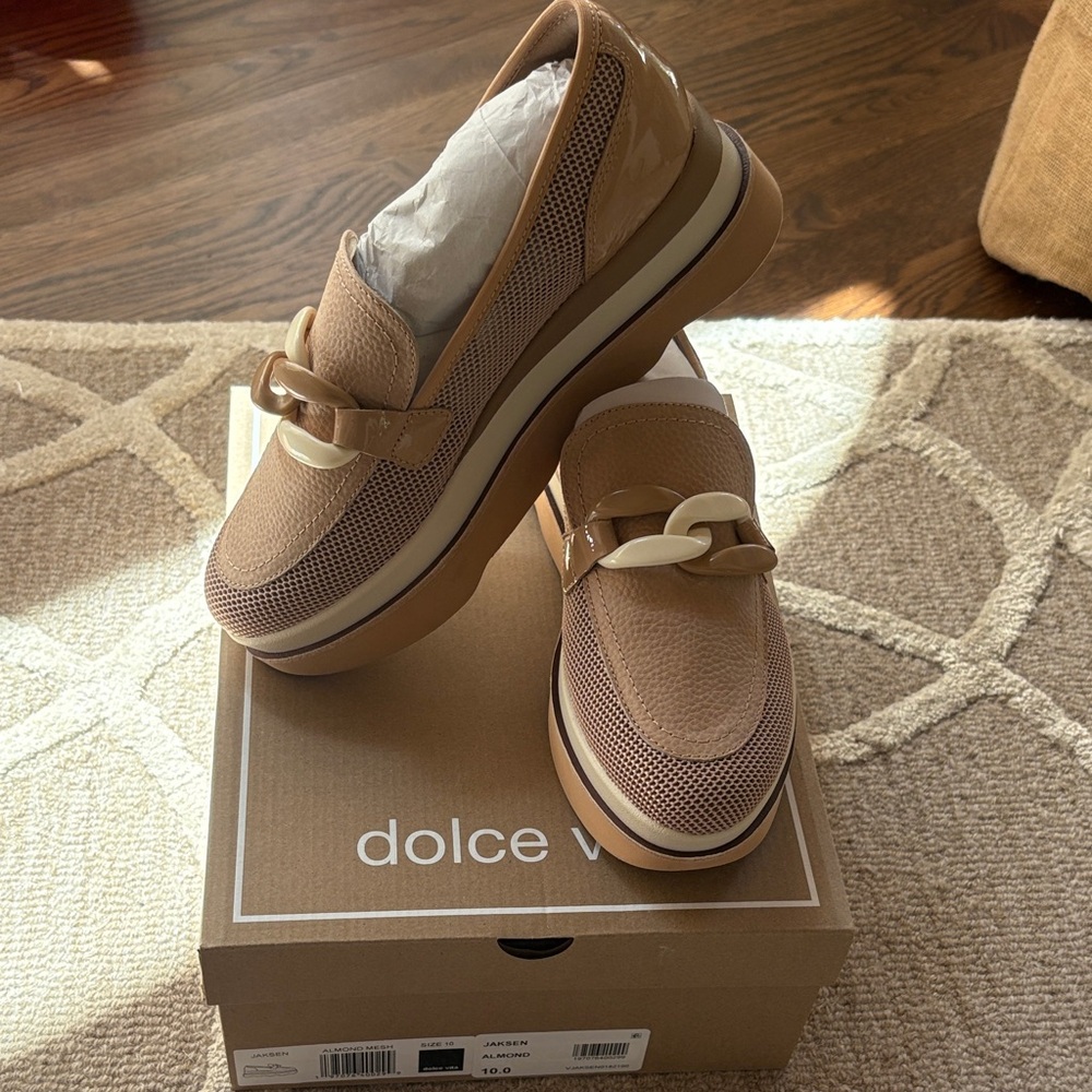 ❌❌❌SOLD❌❌❌Dolce Vita🥳HOST PICK🥳Almond Mesh Loafers - Picture 2 of 9